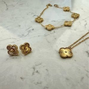 Designer inspired jewelry set!